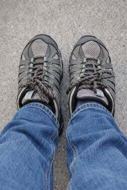 Oboz Women's Sawtooth II Low Boot US 7 Green Nubuck Leather Outdoor Shoes